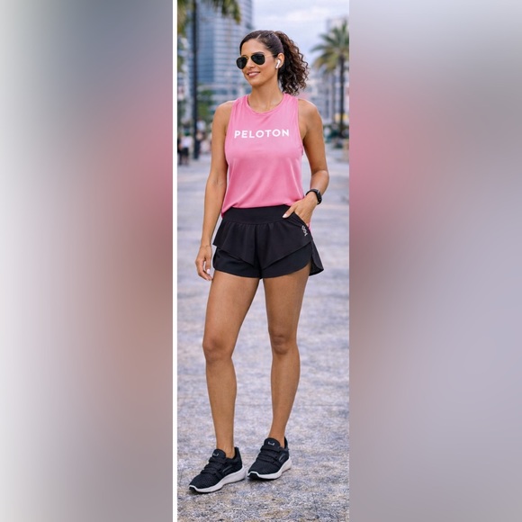 Peloton Pink Muscle Tee Relaxed Fit Crew Neck - Picture 4 of 5